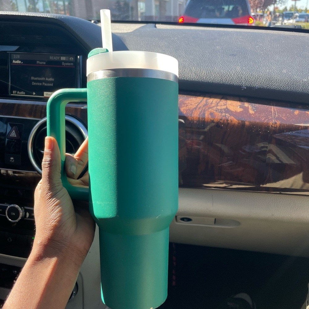 Trending - Picture 2 of 3